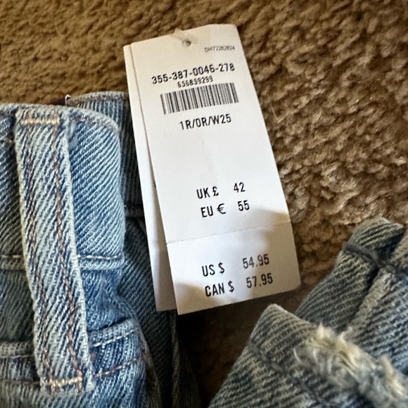 NWT! Hollister Baggy Jeans (Size 25/00) - Picture 2 of 6